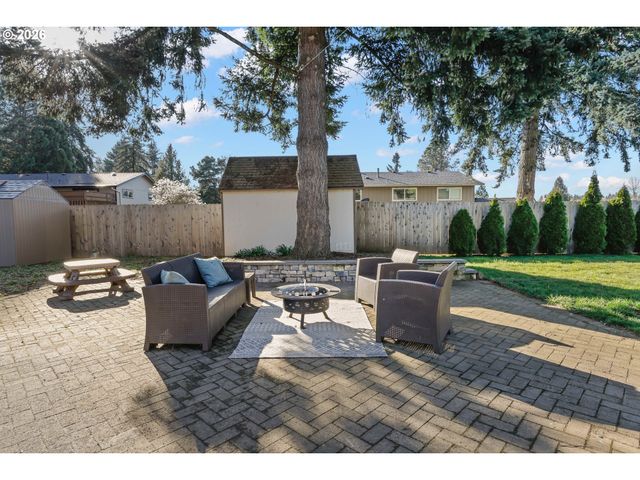 18845 ALLEGHENY Dr, Oregon City, OR 97045