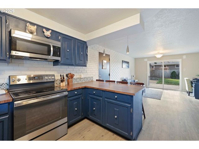 18845 ALLEGHENY Dr, Oregon City, OR 97045