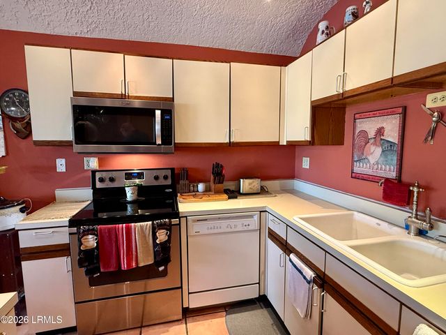 2201 Boundary St Apt 311, Beaufort, SC 29902