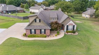 34 Woodcreek Lane, Pryor, OK 74361