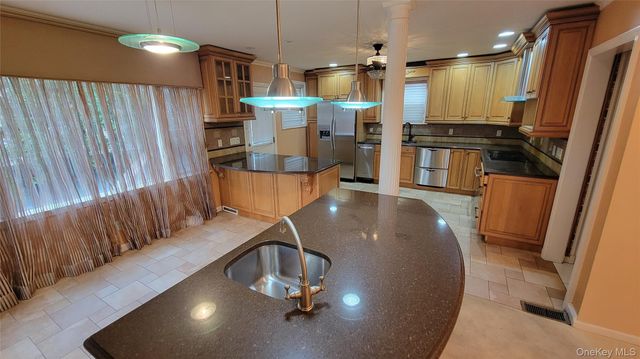 186-20 Troon Road, Jamaica Estates, NY 11432