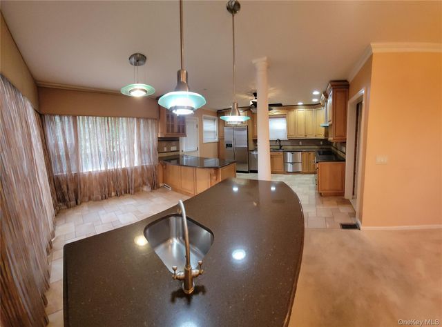 186-20 Troon Road, Jamaica Estates, NY 11432