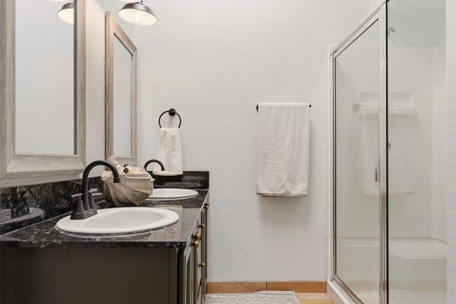 1729 Del Cielo Drive NW, Albuquerque, NM 87105