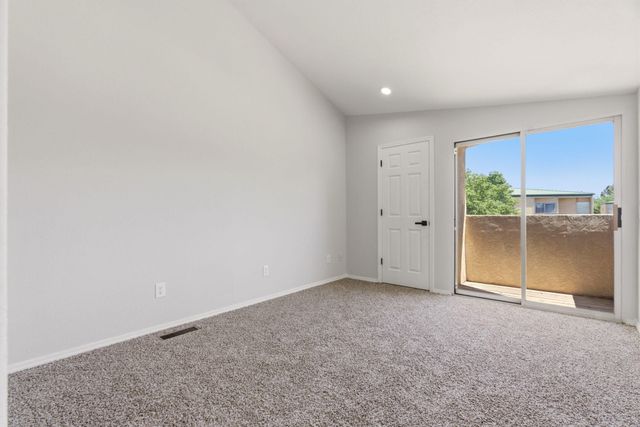 1729 Del Cielo Drive NW, Albuquerque, NM 87105
