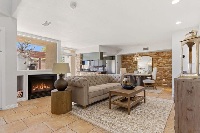 1729 Del Cielo Drive NW, Albuquerque, NM 87105