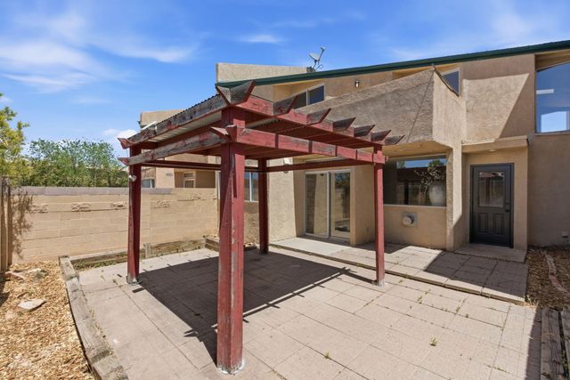 1729 Del Cielo Drive NW, Albuquerque, NM 87105