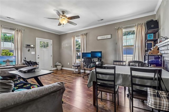 200 Jefferson Street, Clinton, SC 29325