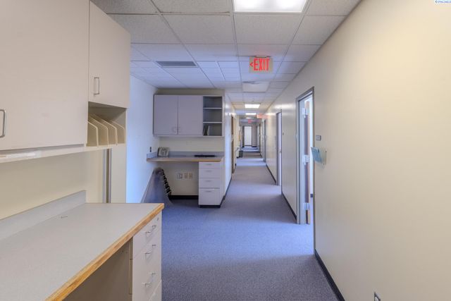 320 W Dayton St, Kennewick, WA 99336