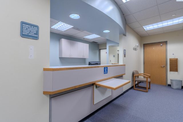 320 W Dayton St, Kennewick, WA 99336