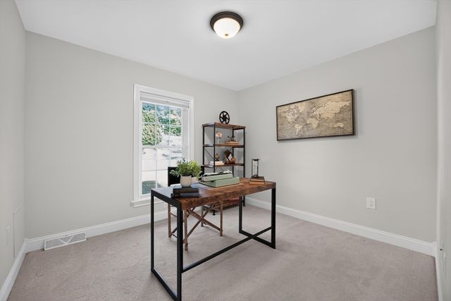 2 Leslie Court, Rockland, MA 02370