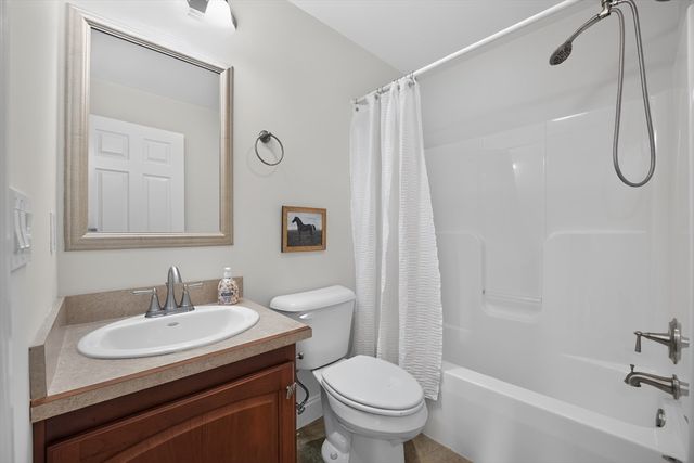 2 Leslie Court, Rockland, MA 02370