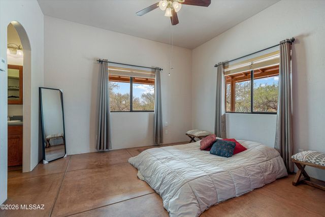 2701 E Sahuarita Road, Vail, AZ 85641