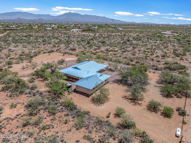 2701 E Sahuarita Road, Vail, AZ 85641