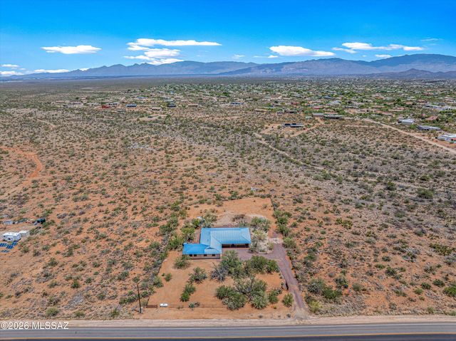 2701 E Sahuarita Road, Vail, AZ 85641
