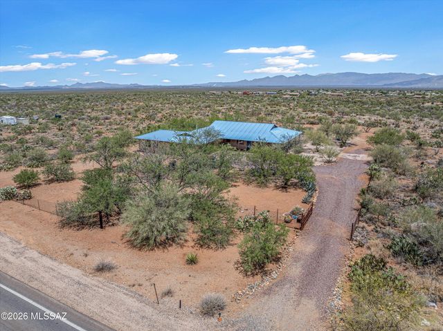 2701 E Sahuarita Road, Vail, AZ 85641