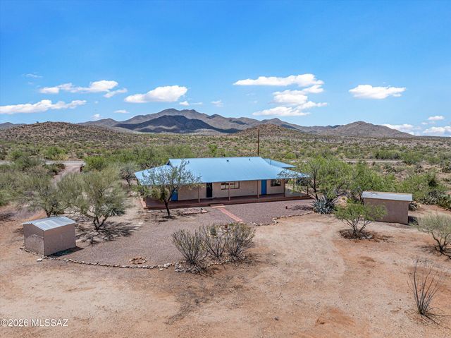 2701 E Sahuarita Road, Vail, AZ 85641