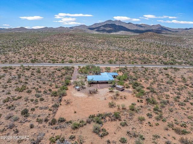 2701 E Sahuarita Road, Vail, AZ 85641