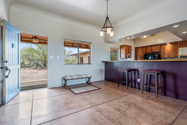 2701 E Sahuarita Road, Vail, AZ 85641