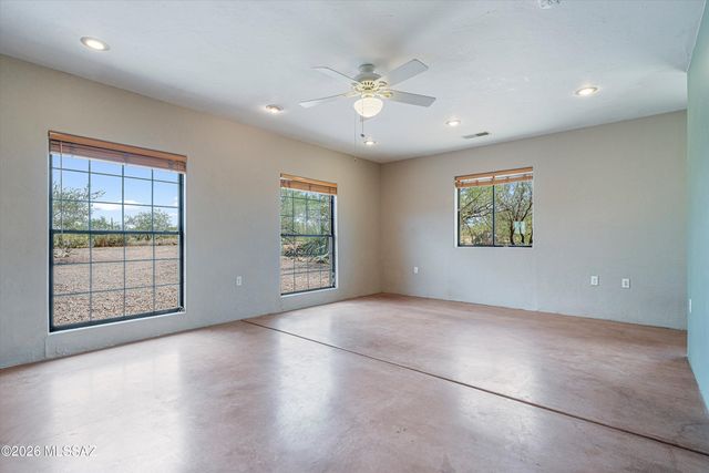 2701 E Sahuarita Road, Vail, AZ 85641
