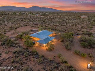 2701 E Sahuarita Road, Vail, AZ 85641