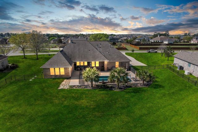 18819 Serene Water Drive, Montgomery, TX 77356