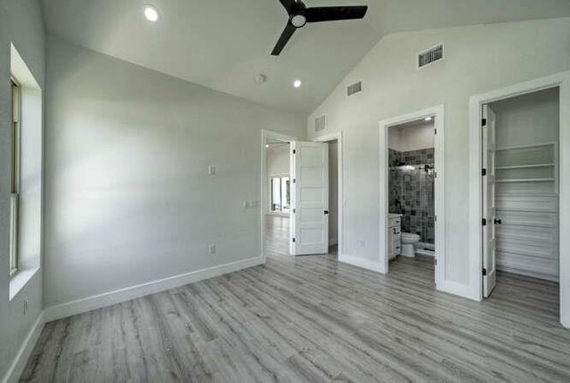 000 Patterson RD, Flatonia, TX 78941