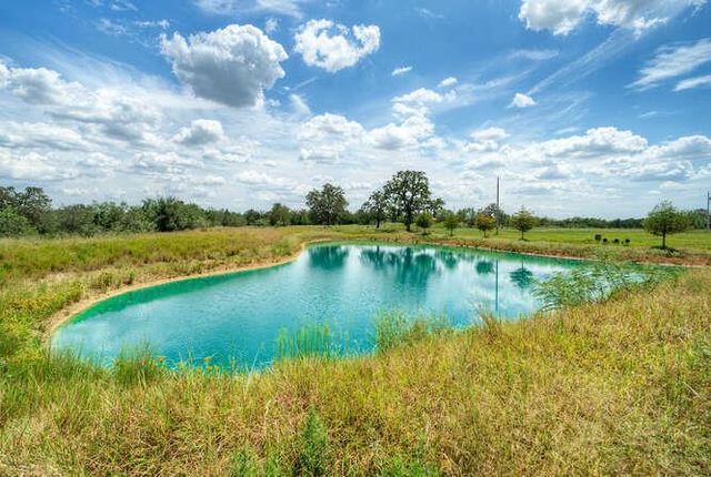 000 Patterson RD, Flatonia, TX 78941