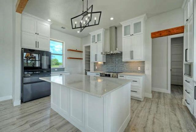 000 Patterson RD, Flatonia, TX 78941