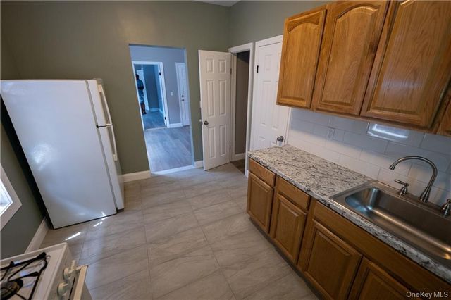 9728 Flatlands Avenue, Brooklyn, NY 11236