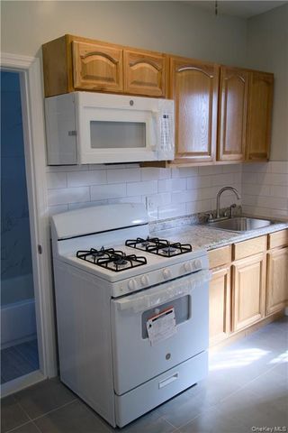 9728 Flatlands Avenue, Brooklyn, NY 11236