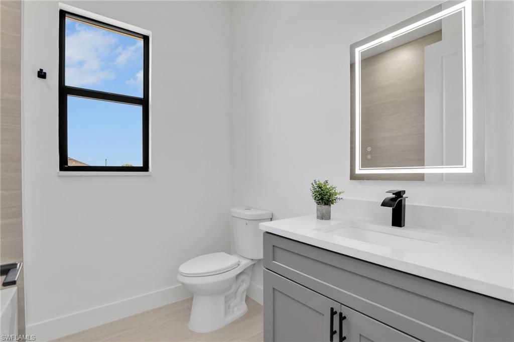 Image 26 of property listing at 1505 17th ST, Cape Coral, FL 33993