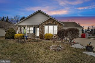 38 LANTERN LANE, Shippensburg, PA 17257