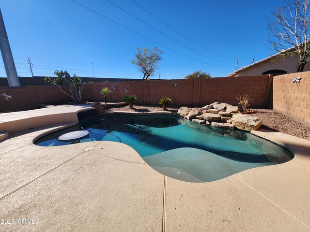 16830 S 42ND Street, Phoenix, AZ 85048
