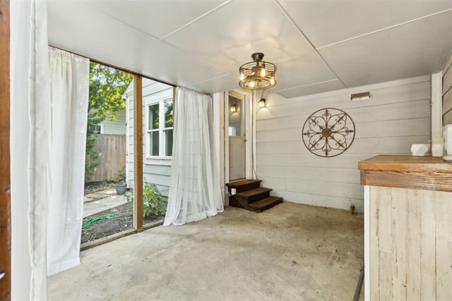 4113 Valentine Street, Fort Worth, TX 76107