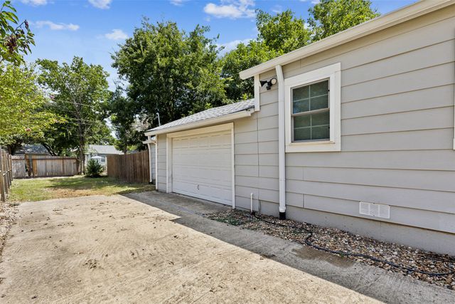 4113 Valentine Street, Fort Worth, TX 76107