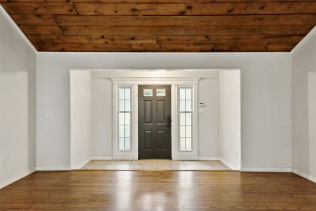 4113 Valentine Street, Fort Worth, TX 76107