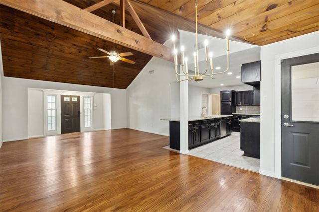 4113 Valentine Street, Fort Worth, TX 76107