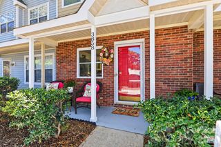 3858 Mosscroft Lane, Charlotte, NC 28215