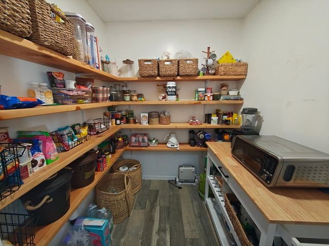 13 Whitelock St, New Bedford, MA 02745