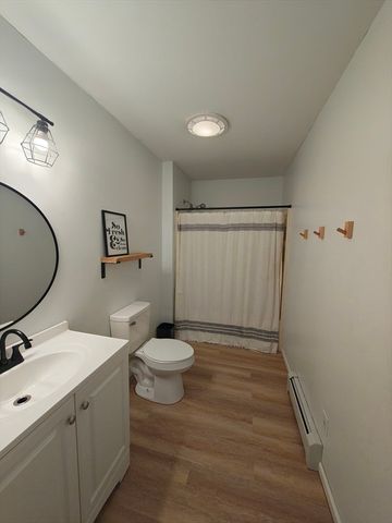 13 Whitelock St, New Bedford, MA 02745