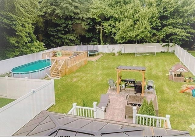 13 Whitelock St, New Bedford, MA 02745