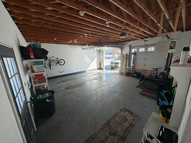 13 Whitelock St, New Bedford, MA 02745