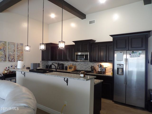 12332 DESERT PALMS Avenue, El Paso, TX 79938