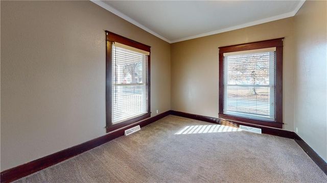 728 W Hunter Street, Nevada, MO 64772