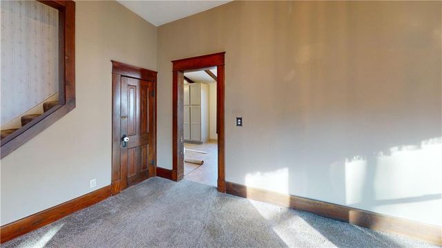 728 W Hunter Street, Nevada, MO 64772