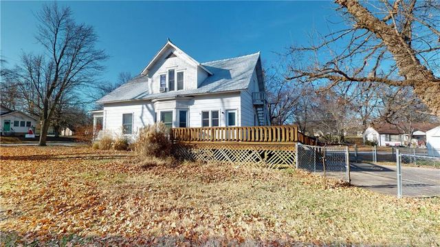 728 W Hunter Street, Nevada, MO 64772