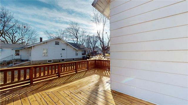 728 W Hunter Street, Nevada, MO 64772