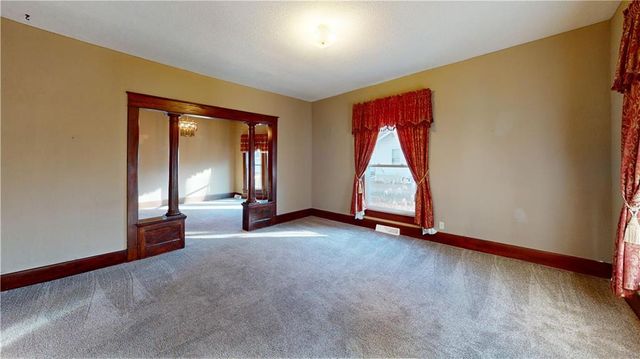 728 W Hunter Street, Nevada, MO 64772