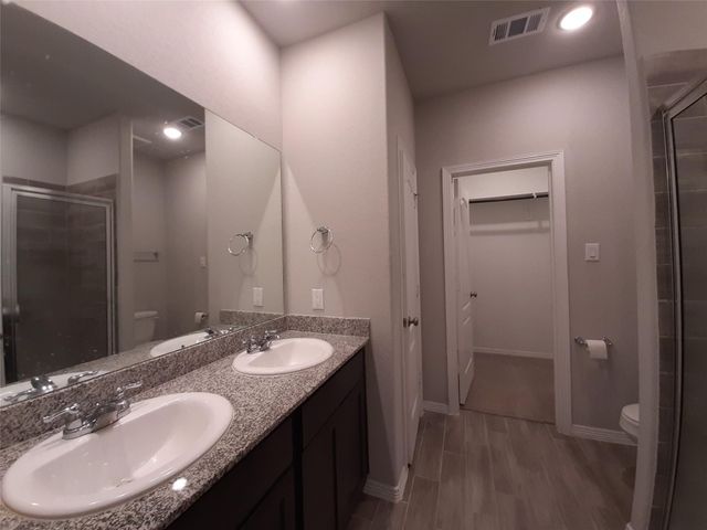 919 Redinger Ridge Drive, Houston, TX 77336