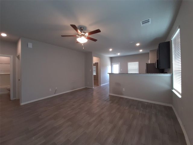 919 Redinger Ridge Drive, Houston, TX 77336